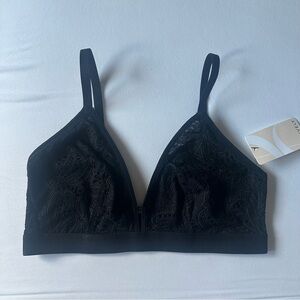 NWT Lively Lace Busty Bralette Black Size 1